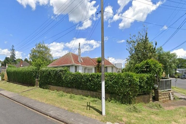 Photo of property in 6 Miro Road, Mangere Bridge, Auckland, 2022