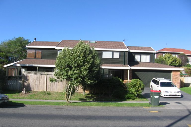 Photo of property in 185 Westchester Drive, Churton Park, Wellington, 6037
