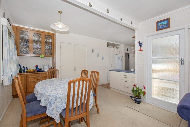 Photo of property in 9 Commins Road, Onerahi, Whangarei, 0110