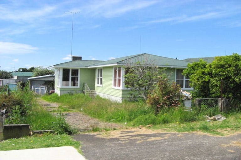 Photo of property in 35 Mountain Road, Mangere Bridge, Auckland, 2022