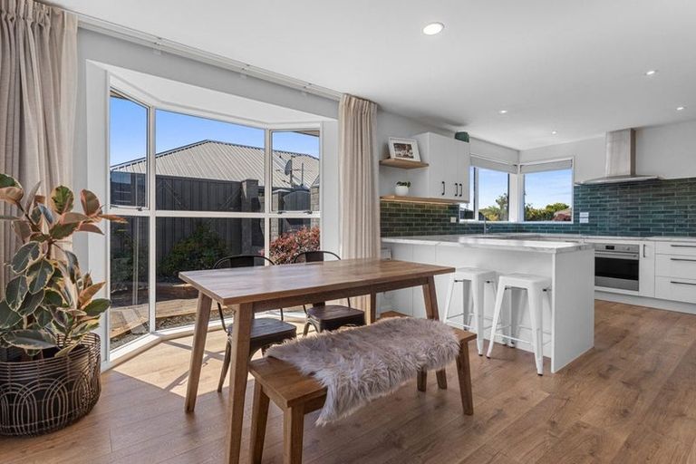 Photo of property in 14 Pearce Place, Kaiapoi, 7630