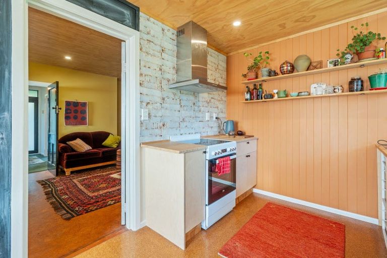 Photo of property in 166 Bay View Road, South Dunedin, Dunedin, 9012