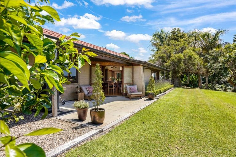 Photo of property in 2 Keridale Lane, Kerikeri, 0230