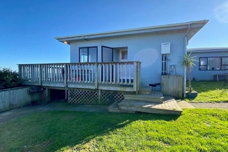 Photo of property in 2 Williams Crescent, Maketu, 3189