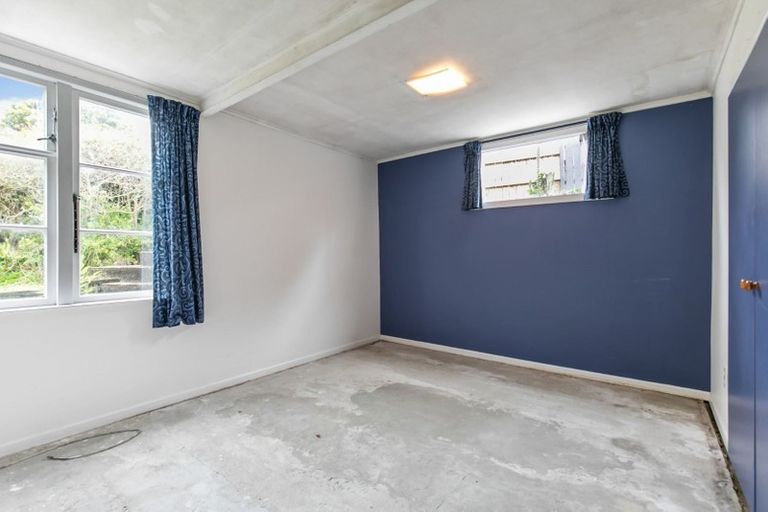 Photo of property in 2/16 Ramillies Place, Glenfield, Auckland, 0629
