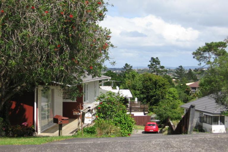 Photo of property in 2/5 Morton Avenue, Forrest Hill, Auckland, 0620