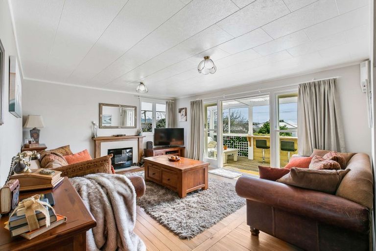 Photo of property in 30 Queen Street, Te Puke, 3119