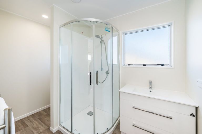 Photo of property in 8 Falla Street, Paraparaumu Beach, Paraparaumu, 5032