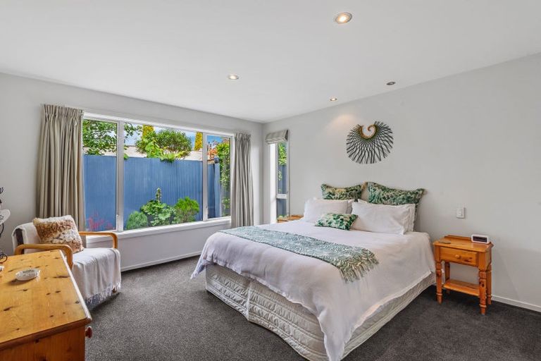 Photo of property in 12 Beatrice Place, Avonhead, Christchurch, 8042