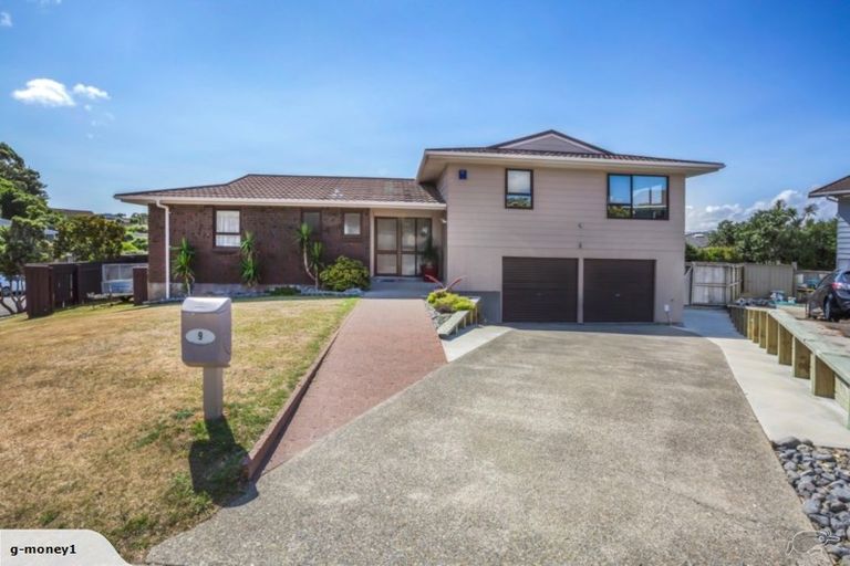 Photo of property in 9 Longitude Place, Whitby, Porirua, 5024