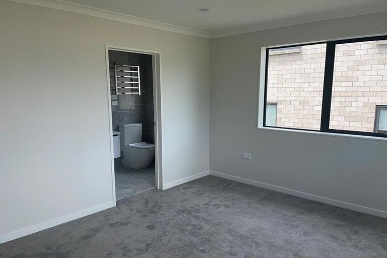 Photo of property in 7 Haku Road, Flat Bush, Auckland, 2019