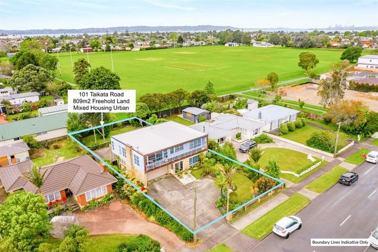 Photo of property in 101 Taikata Road, Te Atatu Peninsula, Auckland, 0610