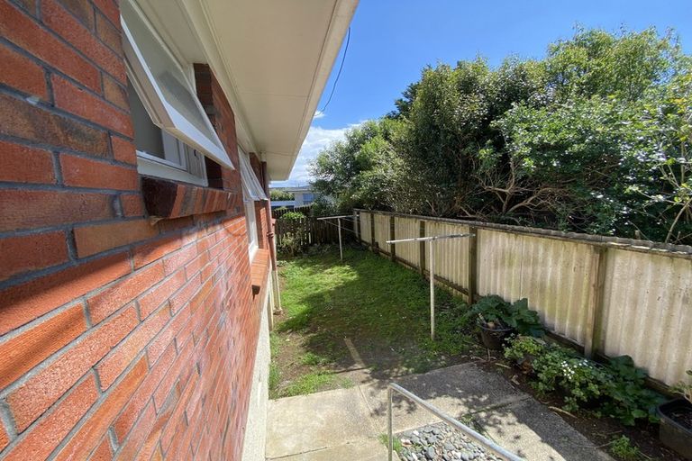 Photo of property in 2 Totara Grove, Hillcrest, Auckland, 0627