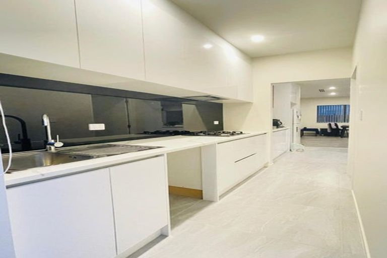 Photo of property in 54 Drumbuoy Drive, Flat Bush, Auckland, 2019