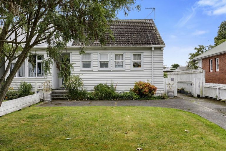Photo of property in 13 Bush Street, Naenae, Lower Hutt, 5011