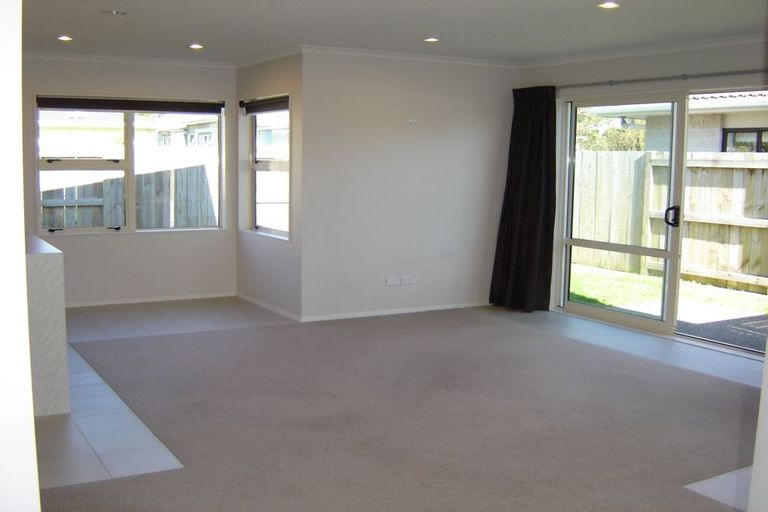 Photo of property in 12 Oxford Street, Hokowhitu, Palmerston North, 4410