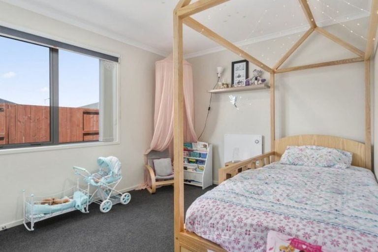 Photo of property in 78 Penetaka Heights, Pyes Pa, Tauranga, 3112