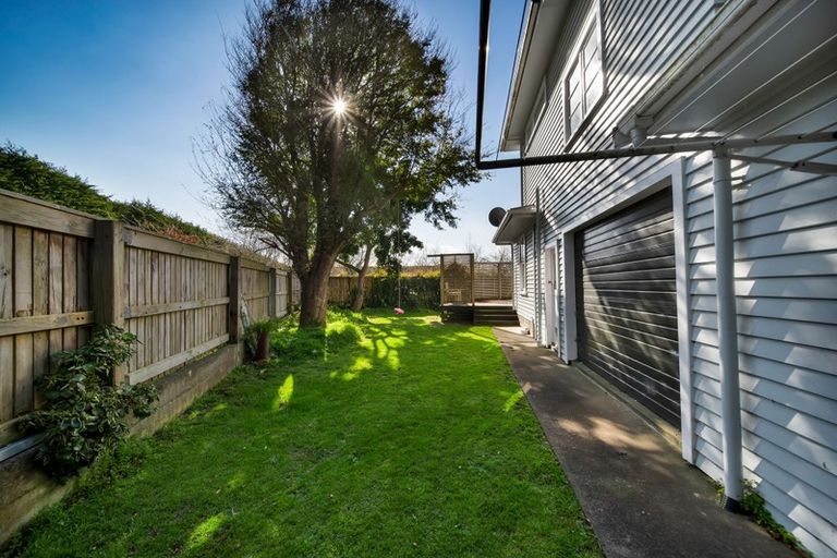 Photo of property in 62 Manawapou Road, Hawera, 4610
