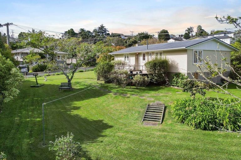 Photo of property in 70 Lake Road, Northcote, Auckland, 0627