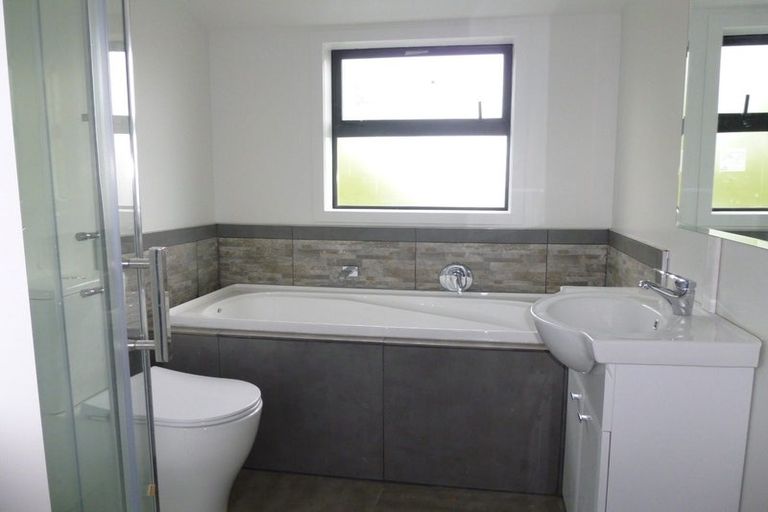 Photo of property in 225 Dey Street, Hamilton East, Hamilton, 3216