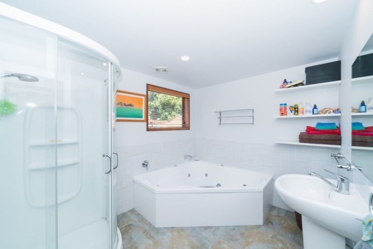 Photo of property in 7 Grange Place, Milson, Palmerston North, 4414