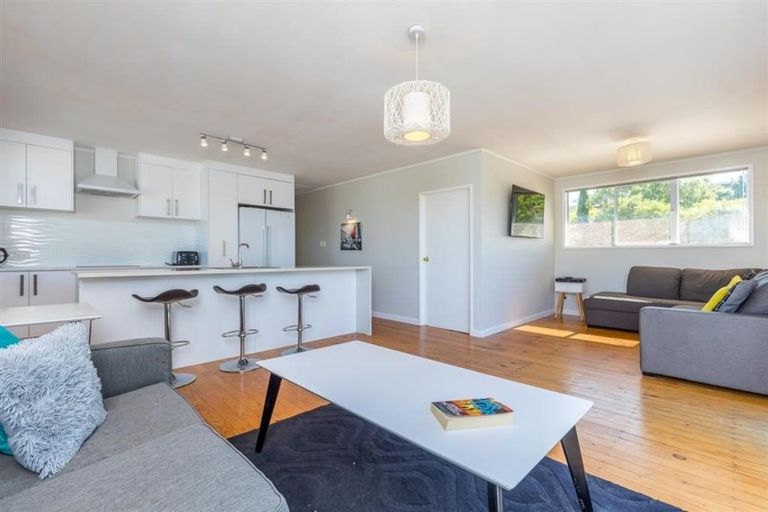 Photo of property in 79 Glamorgan Drive, Torbay, Auckland, 0630