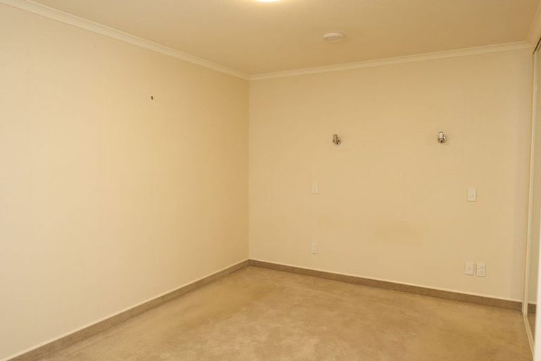 Photo of property in Ocean Apartments, 44-46 Marine Parade, Paraparaumu Beach, Paraparaumu, 5032