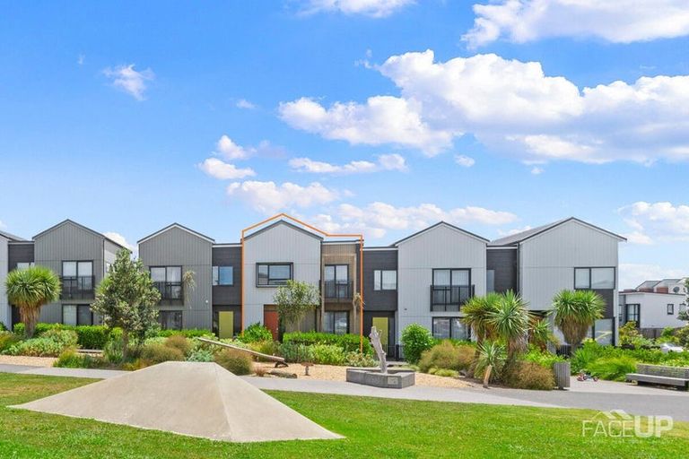 Photo of property in 3/25 Sidney Wallingford Way, Hobsonville, Auckland, 0616