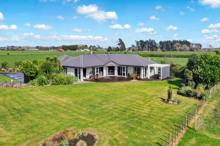 Photo of property in 72 Turangi Road, Motunui, Waitara, 4383