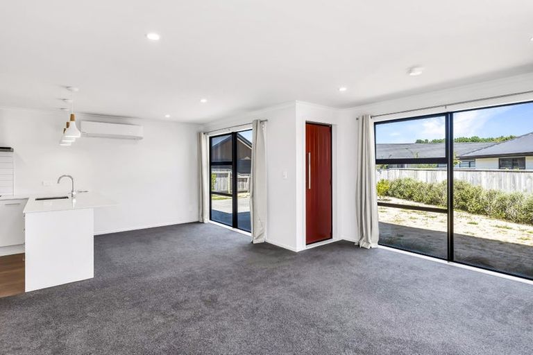 Photo of property in 3 Kaiwaru Place, Waikanae, 5036