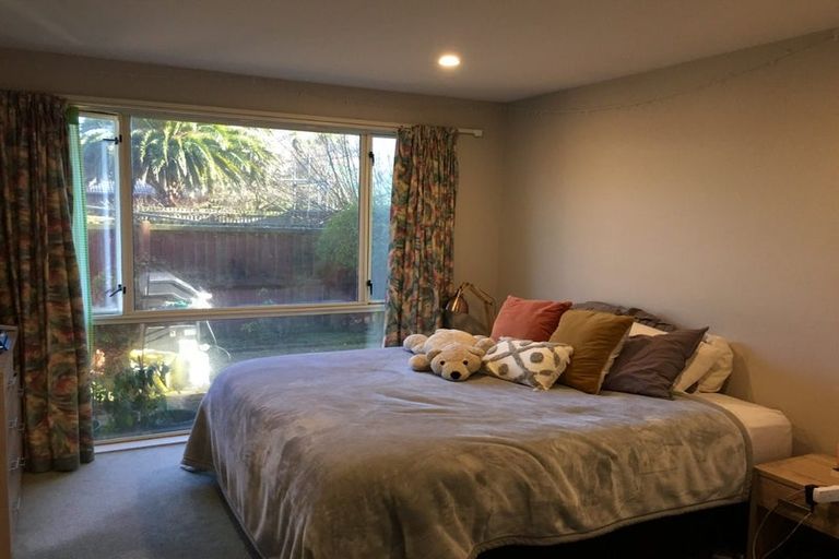 Photo of property in 8a Worthy Street, Ilam, Christchurch, 8041