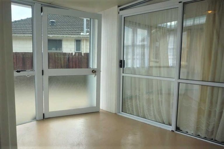 Photo of property in 74 Oakhampton Street, Hornby, Christchurch, 8042