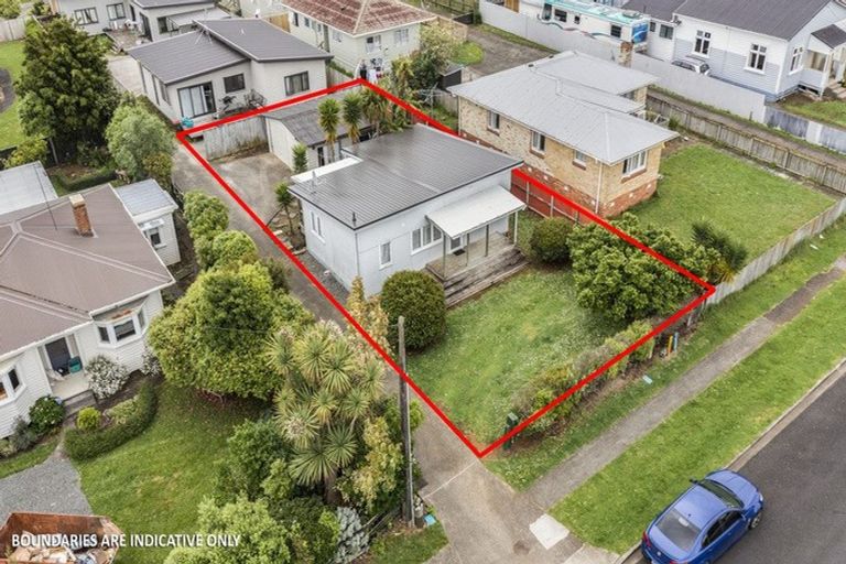 Photo of property in 7 Church Street, Tuakau, 2121