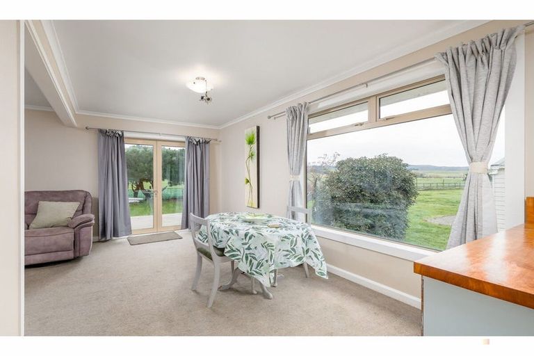 Photo of property in 856 Hakataramea Highway, Waimate, 7977