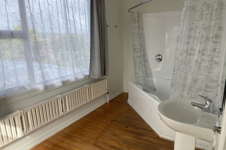 Photo of property in 76 Sale Street, Hokitika, 7810