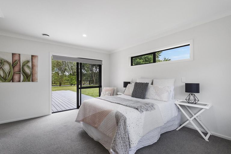 Photo of property in 59b Saint Kilda Road, Cambridge, 3434