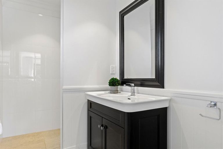 Photo of property in 6 Lewisham Park, St Albans, Christchurch, 8052