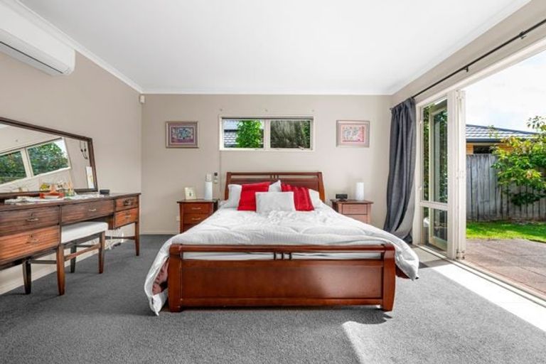 Photo of property in 76 Saint James Drive, Huntington, Hamilton, 3210