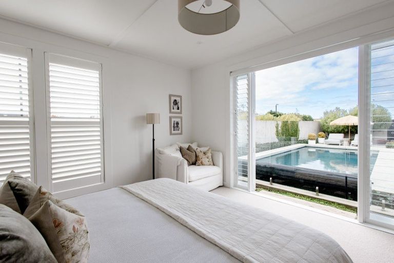 Photo of property in 12 Sandpiper Avenue, Point Wells, 0986
