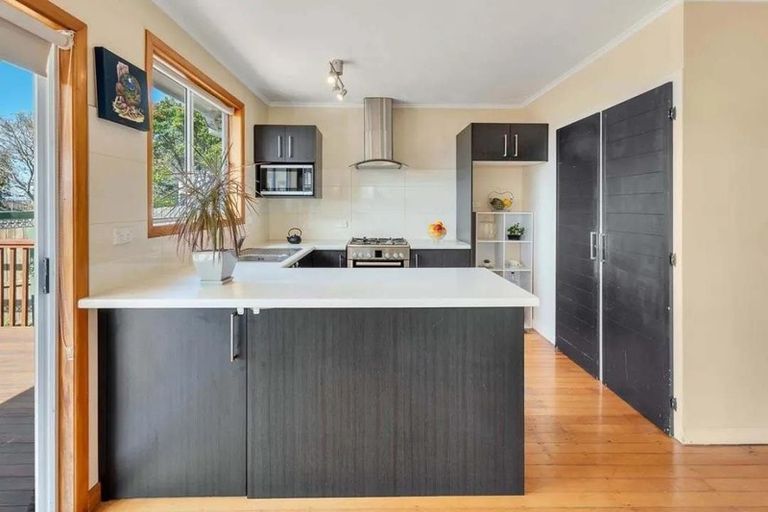 Photo of property in 65 Birkdale Road, Birkdale, Auckland, 0626