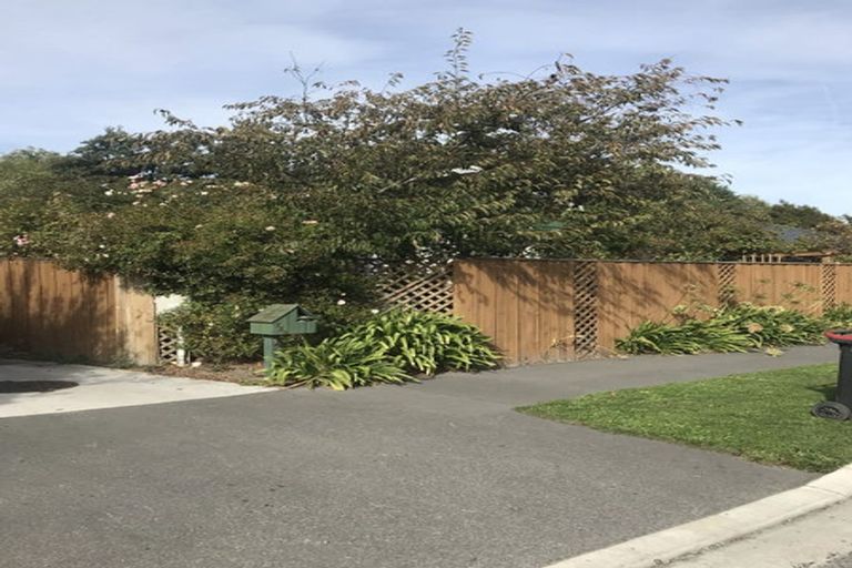 Photo of property in 72 Waratah Street, Avondale, Christchurch, 8061