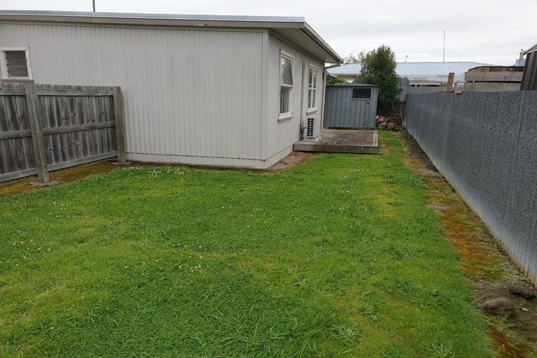 Photo of property in 1/1305 Cardiff Place, Mayfair, Hastings, 4122