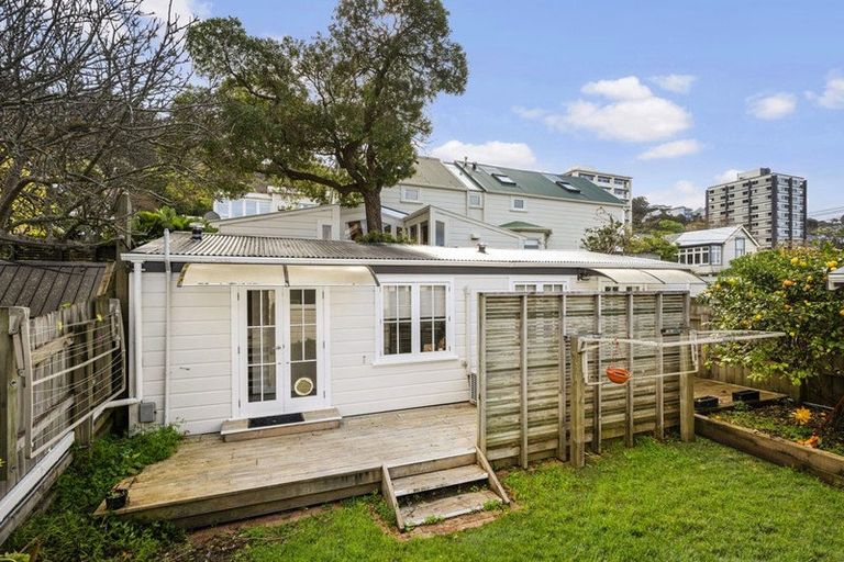 Photo of property in 26 Tinakori Road, Thorndon, Wellington, 6011
