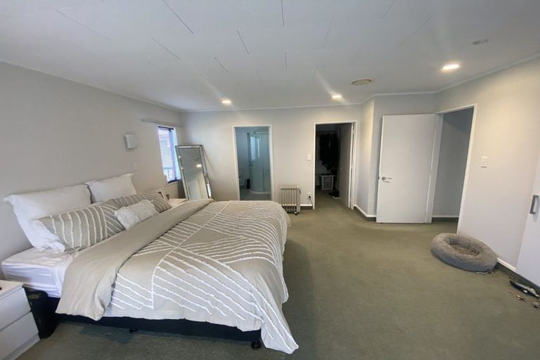 Photo of property in 11 Jeffares Place, Taradale, Napier, 4112