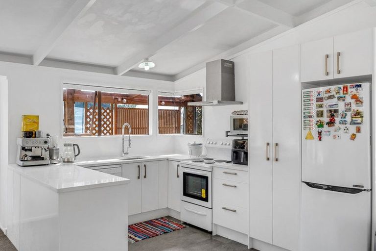 Photo of property in 4a Gallony Avenue, Massey, Auckland, 0614