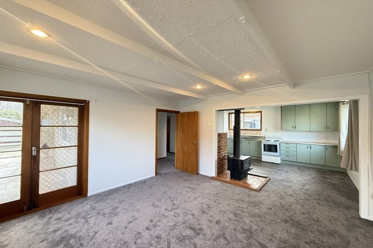 Photo of property in 40 Frensham Crescent, Woolston, Christchurch, 8062