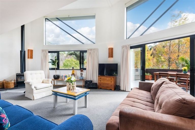 Photo of property in 69 Paturoa Road, Titirangi, Auckland, 0604