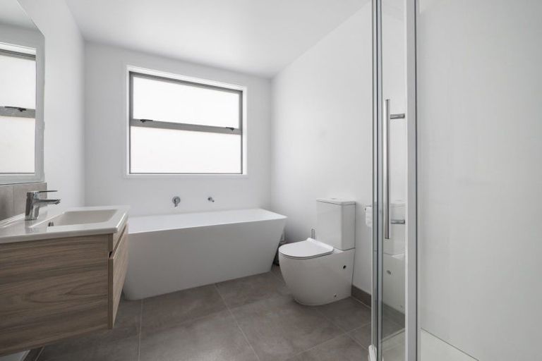 Photo of property in 14 Papaka Lane, Poike, Tauranga, 3112