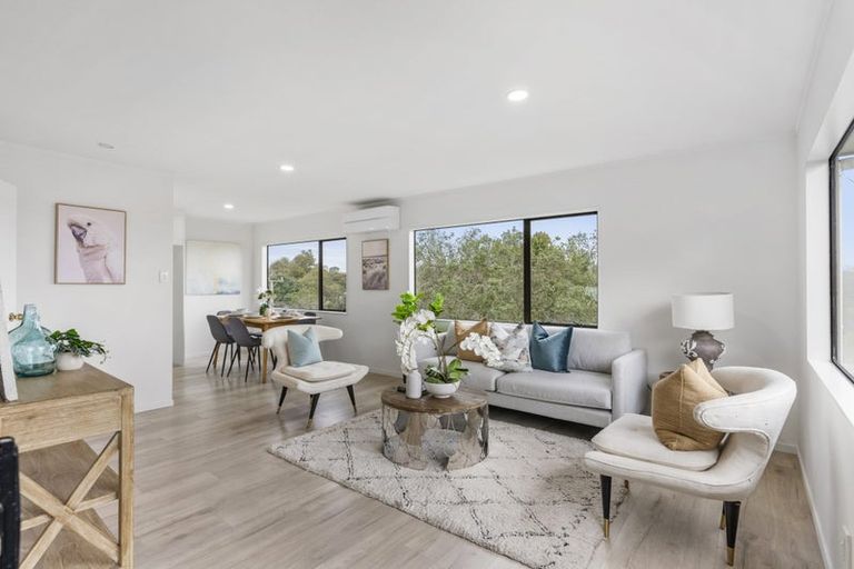 Photo of property in 1/13 Park Road, Glenfield, Auckland, 0629