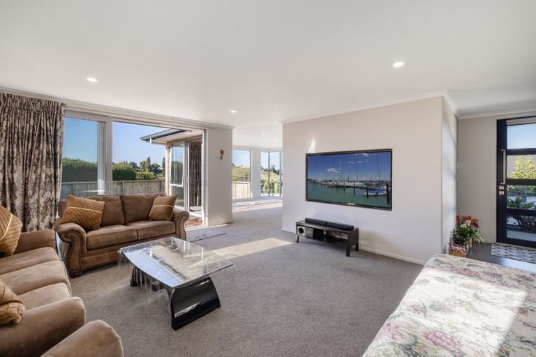 Photo of property in 12 Fleur Place, Te Puke, 3119
